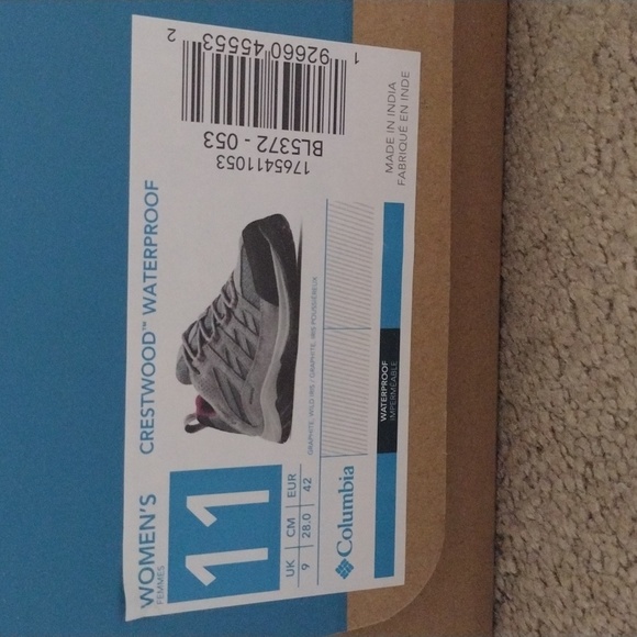 Columbia Hiking Shoes **Price Drop** - Picture 5 of 5
